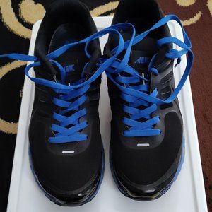 Men's Nike AirMax size 9.5